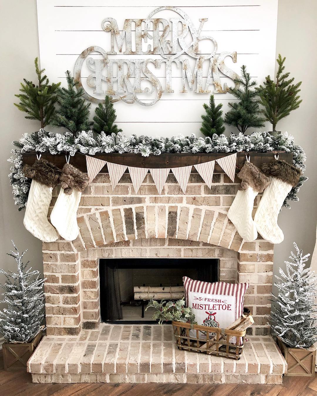 Decorar chimenea Navidad nórdica