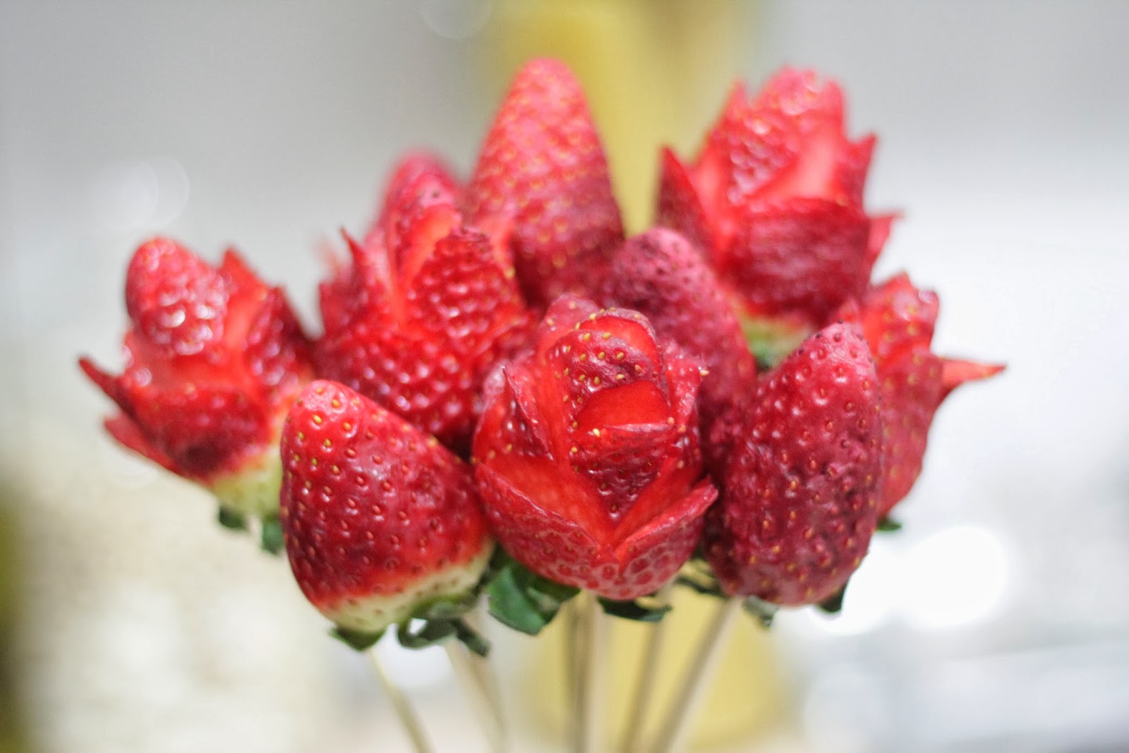 San Valentín ramo fresas flores